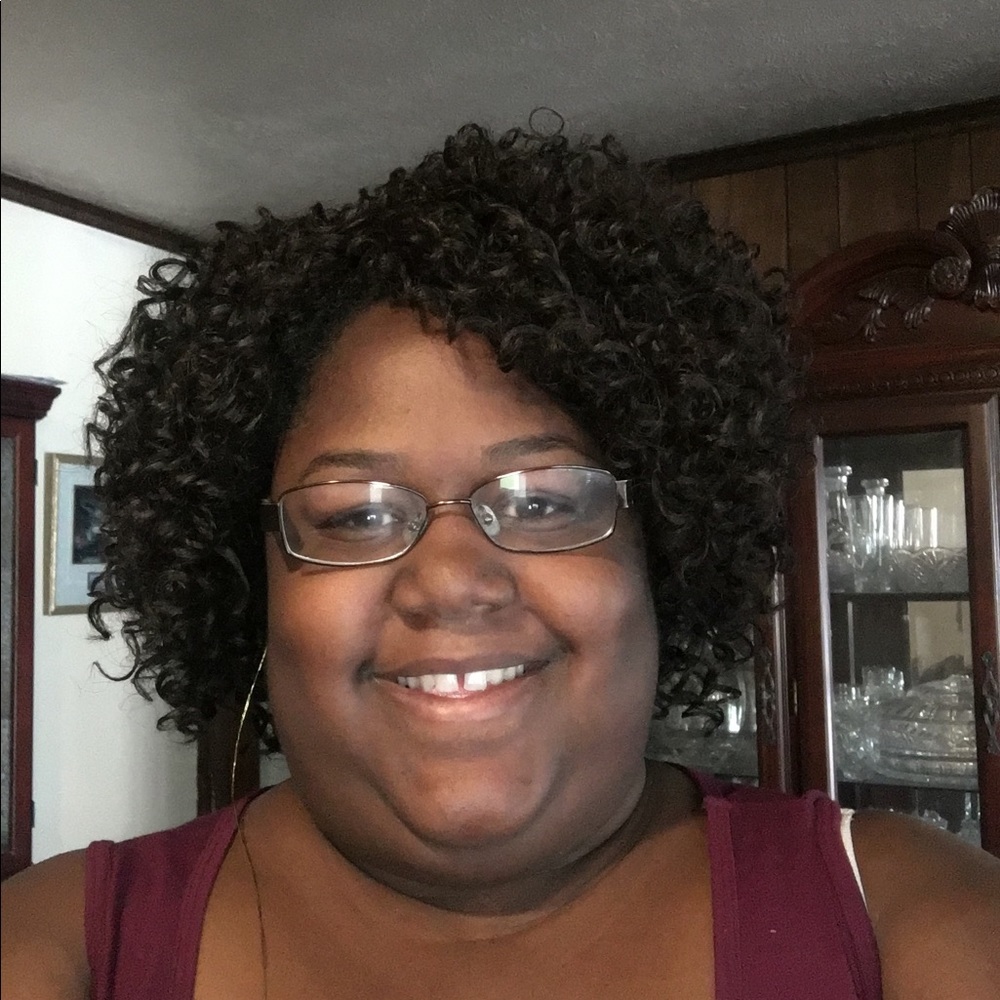 Meet your Posher, Ashlee